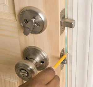 community Locksmith Store Plainville, MA 508-316-9124 - unlock-door